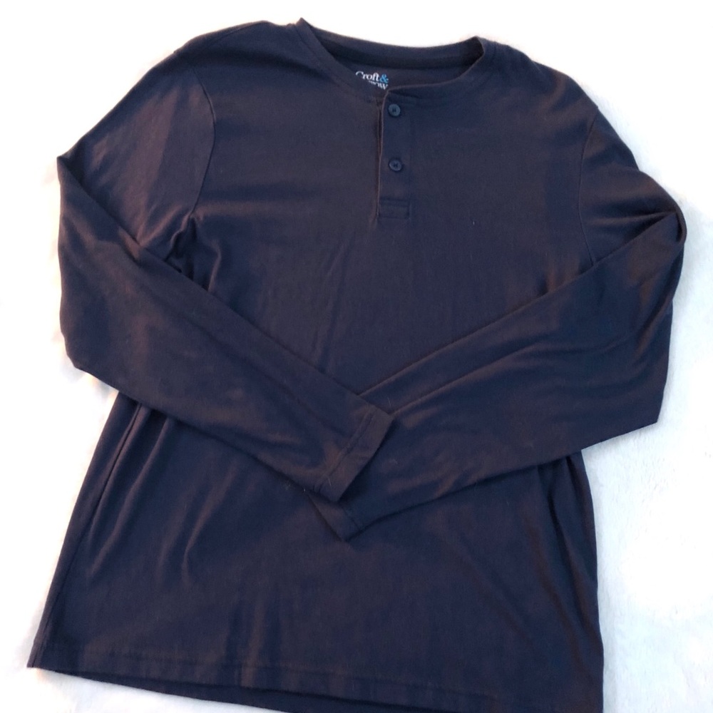 Simple Long Sleeve with Buttons